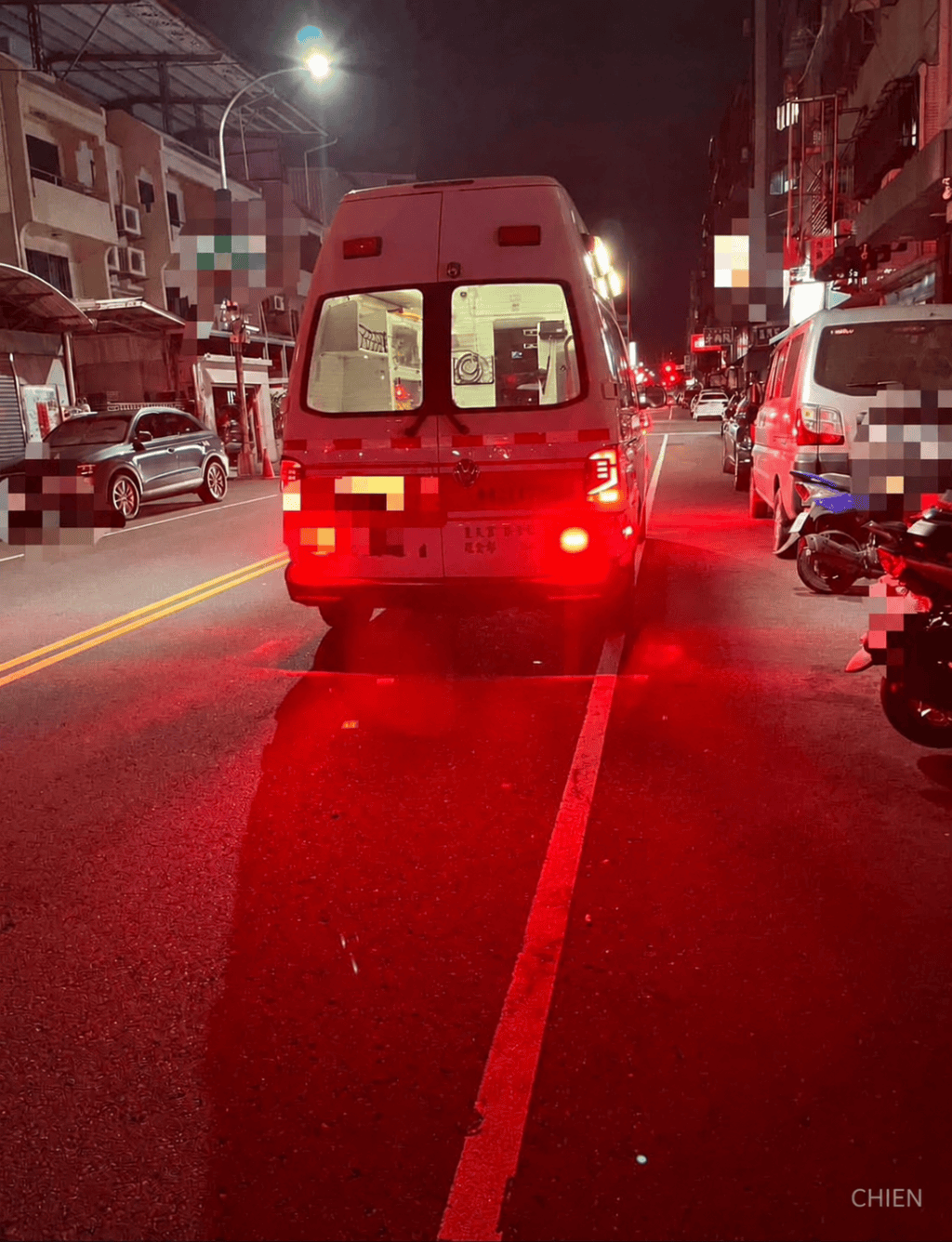 陪朋友趕到急診室後，我突然想到：他住的房子是租的。誰有鑰匙、誰能聯絡房東，租金還能按時繳嗎？當家人忙著照顧人，出租房的日常也需要有人接手。